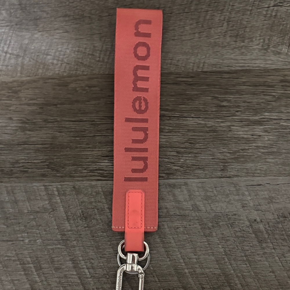 Lululemon never lost keychain